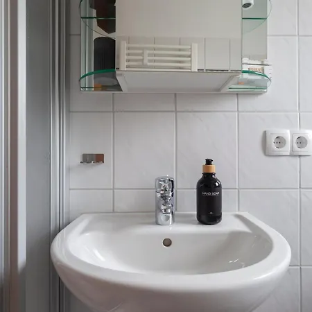 Lägenhet Exclusive 2-room-city-apartment - Contactless Check-in Hannover